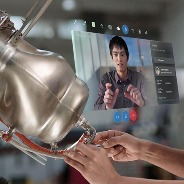 Dynamics 365 Remote Assist Device